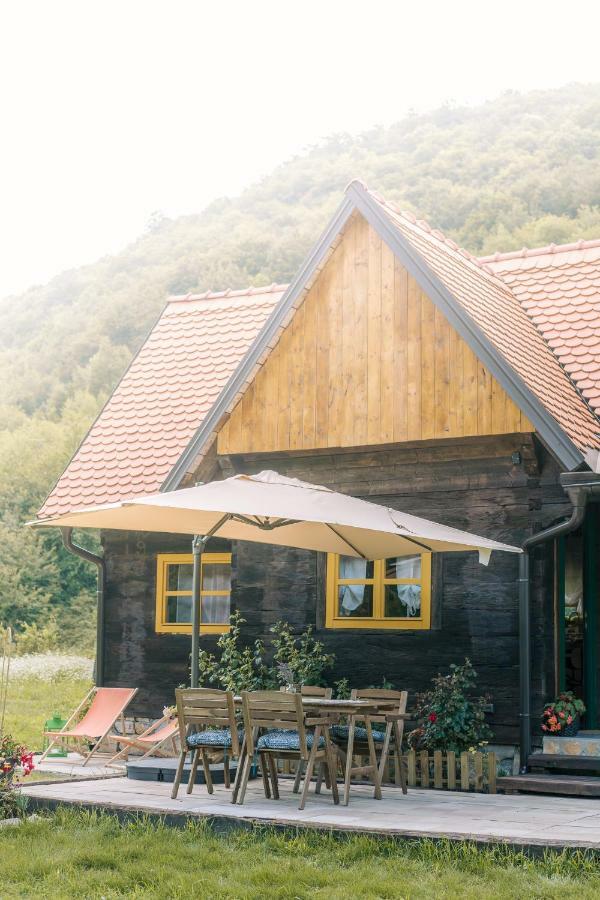 Plitvice Chalet Villa Korana Exterior photo